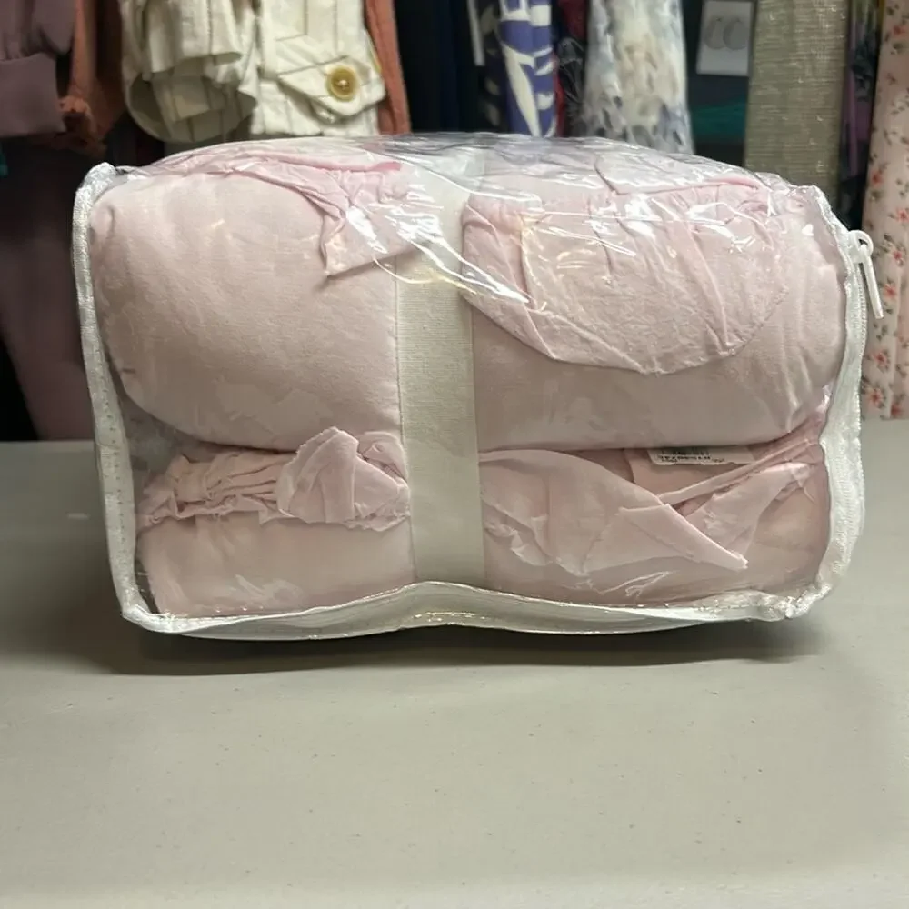 LoveShackFancy Toddler Quilt Pink Sweet Dreams Ruffle Scallop Bows Bedding NEW